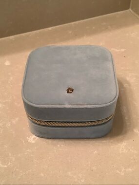 Spartina 449 Blue Velvet Jewelry Travel Case with Gold Zip